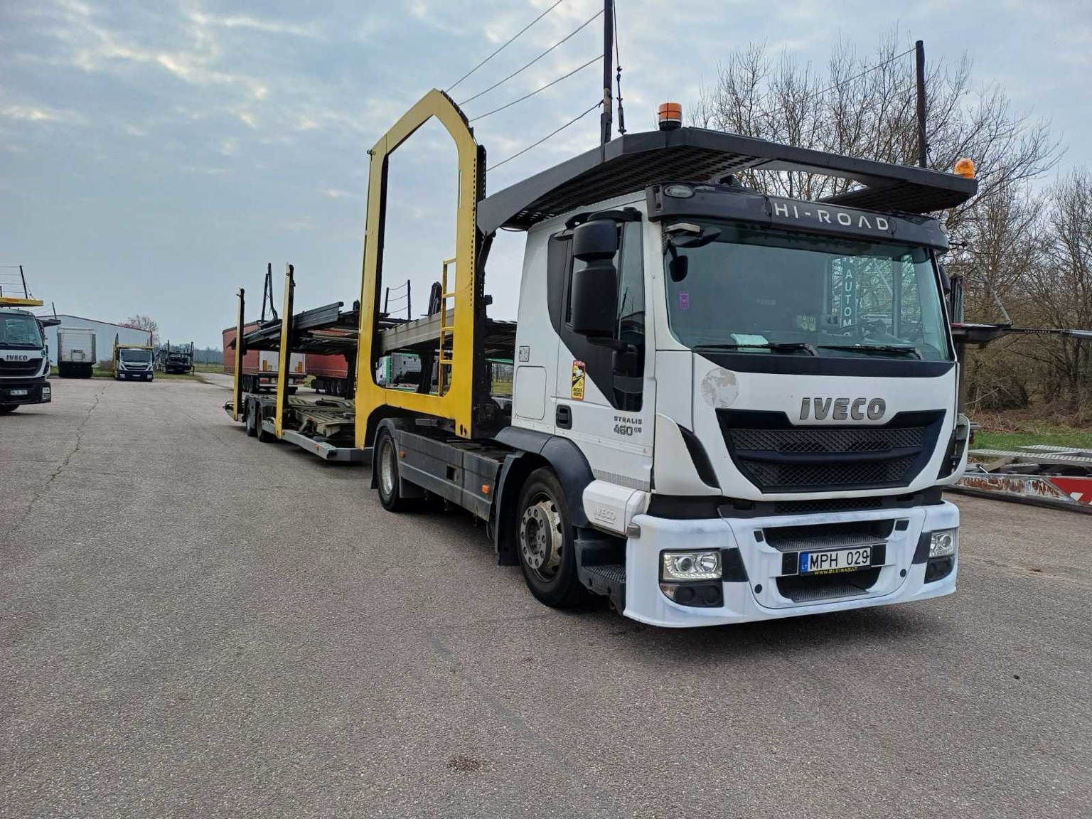 Conjunto portacoches IVECO Stralis 460 + LOHR Eurolohr